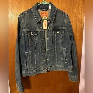 Women’s Levi’s Stretch Denim Jacket; size XL; brand new, never worn